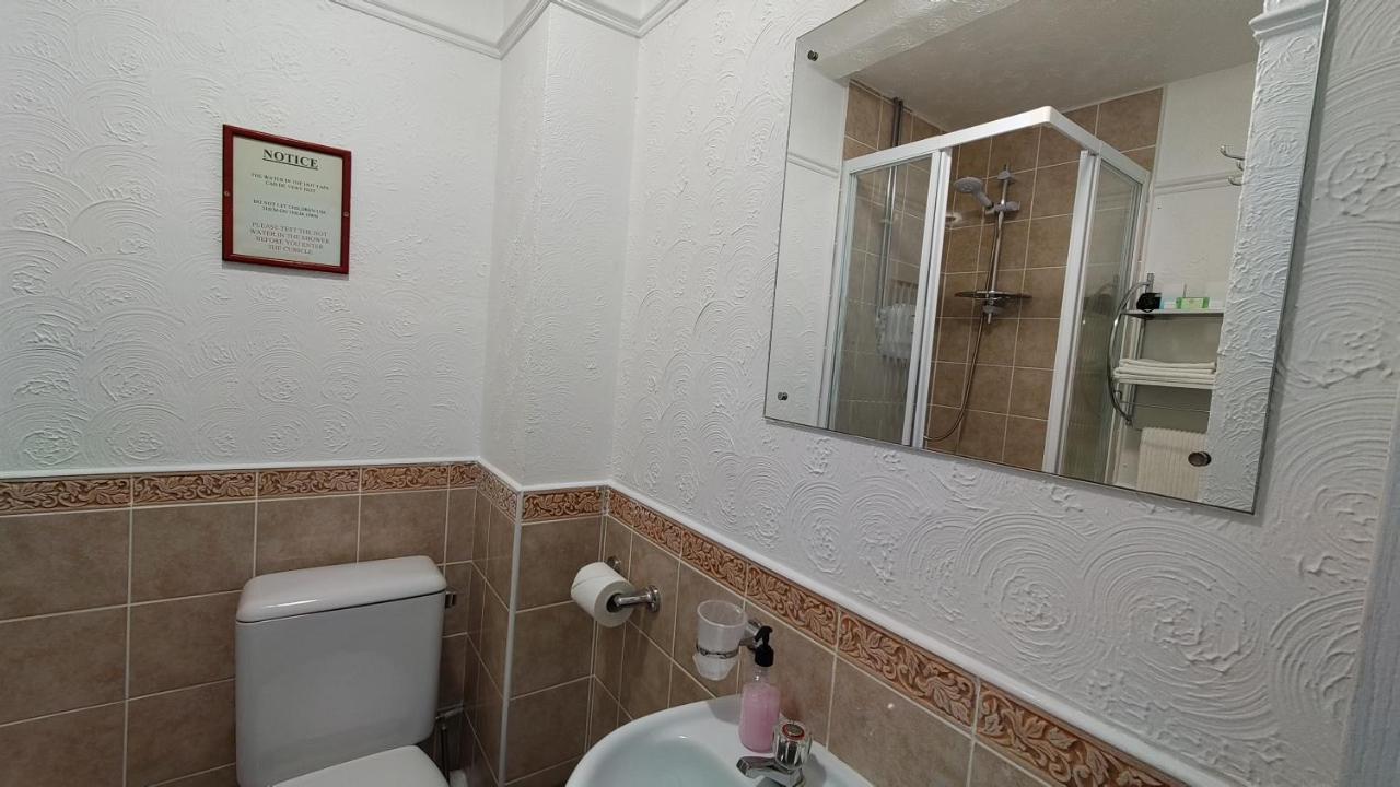 הוליהד Orient B&B מראה חיצוני תמונה