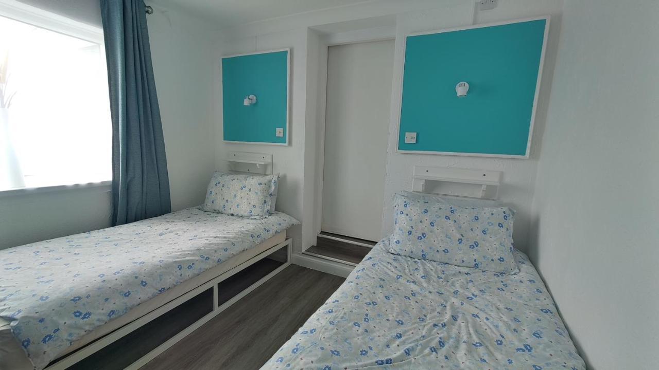 הוליהד Orient B&B מראה חיצוני תמונה