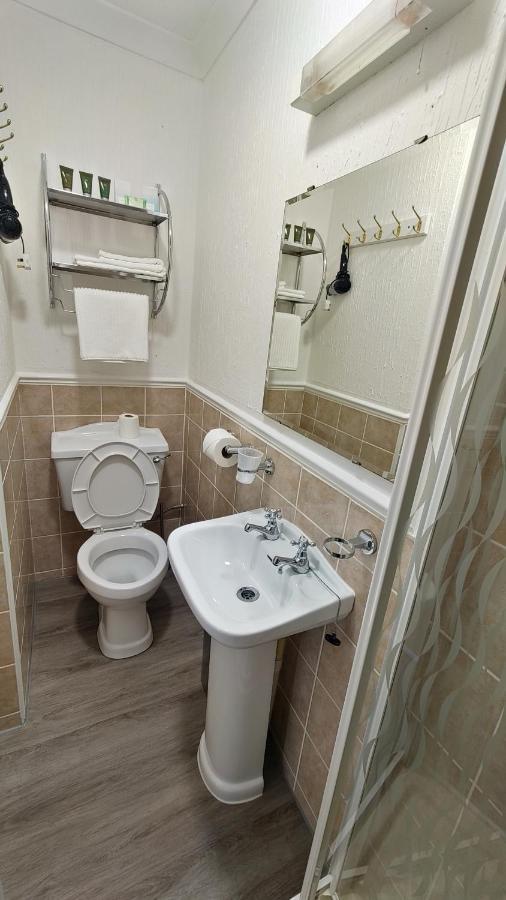 הוליהד Orient B&B מראה חיצוני תמונה